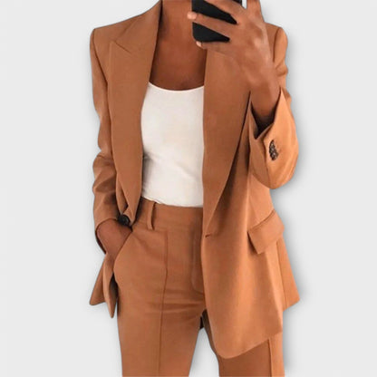 Christina – Women's Suit Set