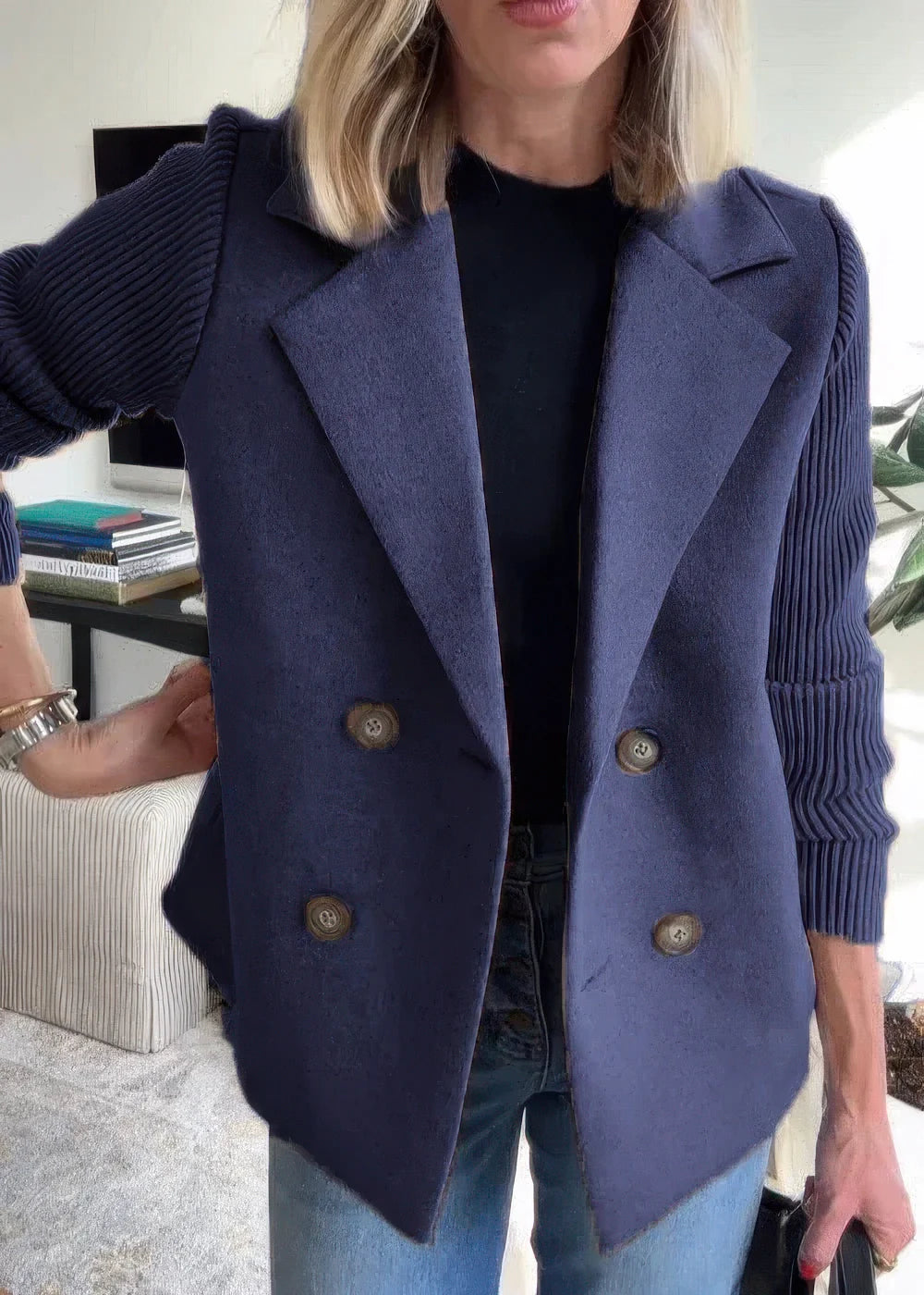 ANNE™ | Timeless Elegance in a Coat