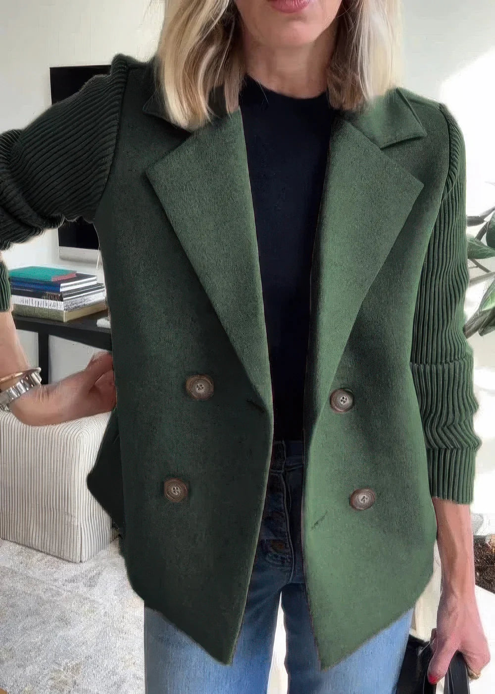 ANNE™ | Timeless Elegance in a Coat