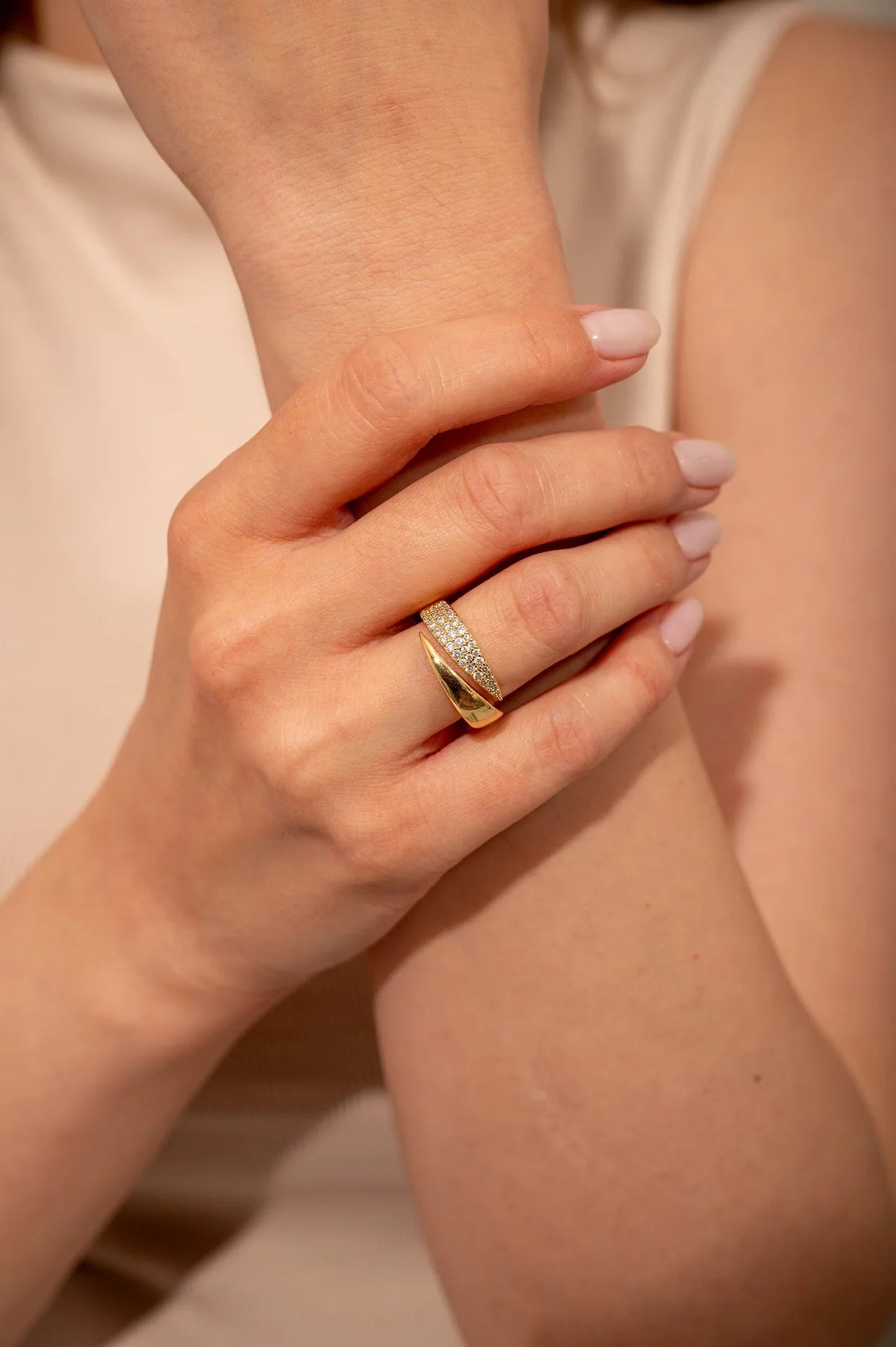 Elegant Gold Ring with Sparkling Stones (1+1 FREE)